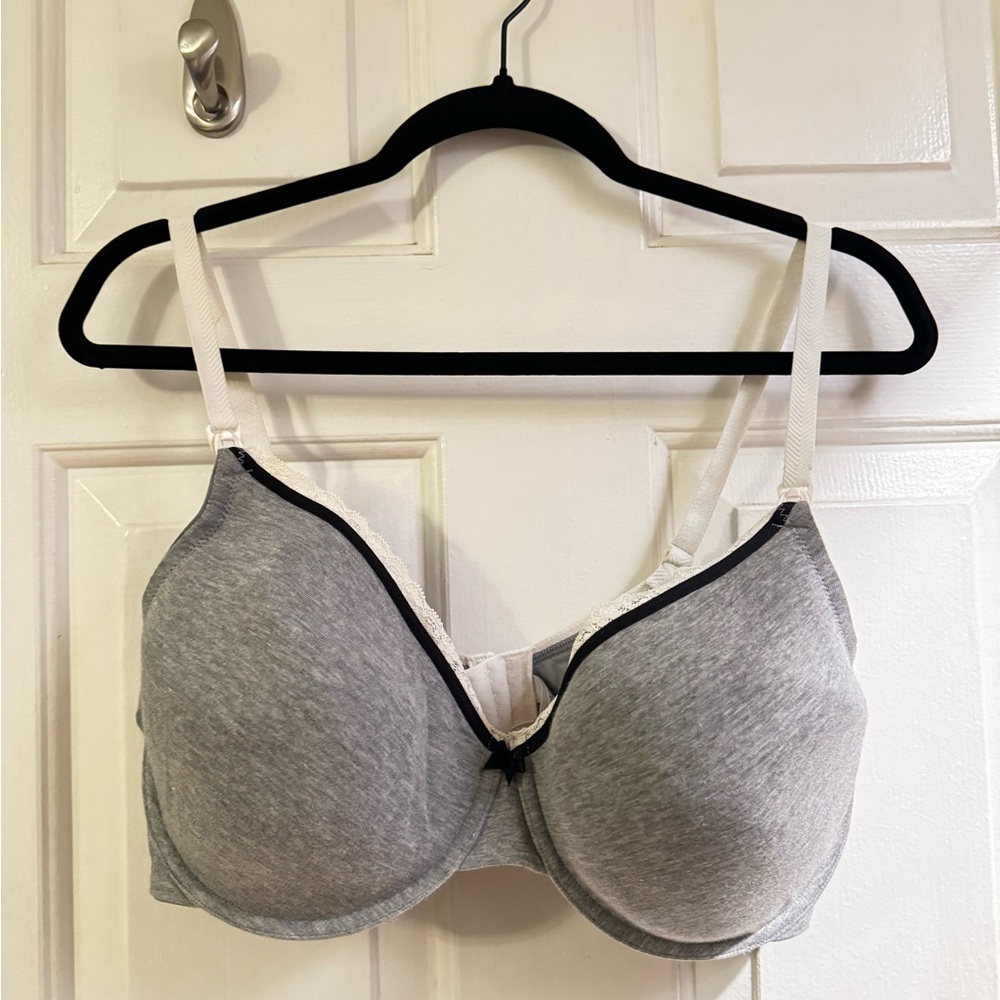 Motherhood Maternity nursing tshirt bra